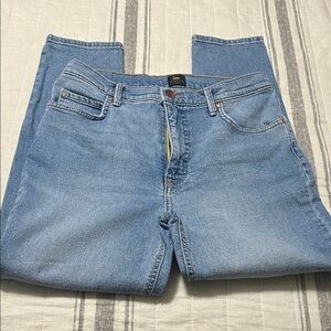 Lee Women’s Light Blue Relaxed Jeans